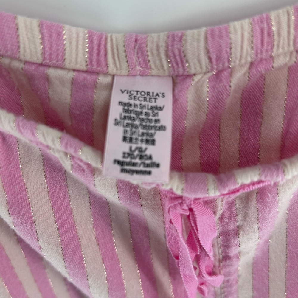 Victoria's Secret Pink Matching  Pajama Set with Gold Accents | Larg - Picture 6 of 6